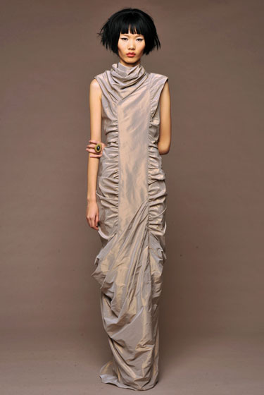 Bunch Up: Ruching Takes Over Pre-Fall -- The Cut: New York Magazine's Fashion Blog :  the cut pre-fall 2009 bunch up fashion