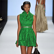 ‘America’s Next Top Model’ Contestants Walk at Fashion Week
