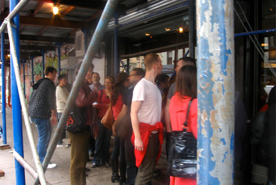 Bloggers Line Up for, Do Cartwheels for Milkofuku