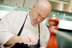 Bruni Gets Up Close and Personal With Chefs