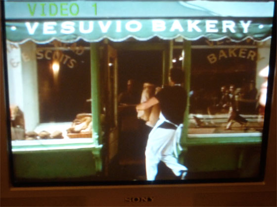 Vesuvio Makes a Slight Return