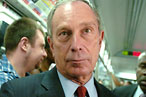 Mysterious Busker Just ‘Happens’ to Serenade Bloomberg