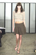 runway look thumbnail