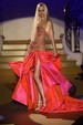 runway look thumbnail
