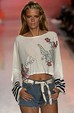runway look thumbnail