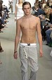 runway look thumbnail