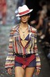 runway look thumbnail