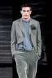 runway look thumbnail