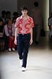 runway look thumbnail