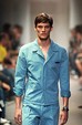 runway look thumbnail
