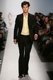 runway look thumbnail
