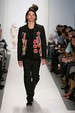 runway look thumbnail