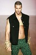 runway look thumbnail