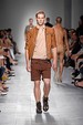 runway look thumbnail