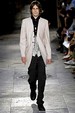 runway look thumbnail
