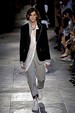 runway look thumbnail