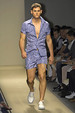 runway look thumbnail