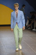 runway look thumbnail