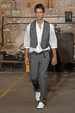 runway look thumbnail