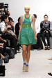 runway look thumbnail