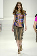 runway look thumbnail