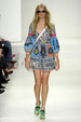 runway look thumbnail