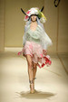 runway look thumbnail