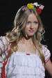 runway look thumbnail