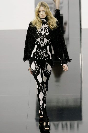 Chanel Fall 2009 RTW :  luxe designer sexy evening