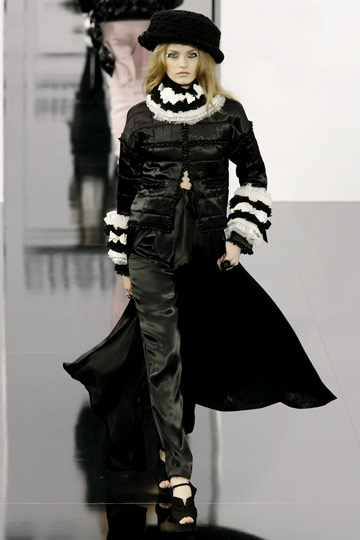 Chanel Fall 2009 RTW :  luxe designer sexy evening