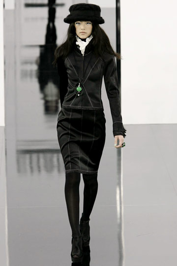 Chanel Fall 2009 RTW :  luxe designer sexy evening