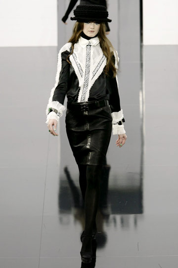 Chanel Fall 2009 RTW :  luxe designer sexy evening
