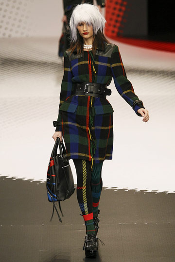 Jean-Charles de Castelbajac Fall 2009 RTW :  luxe coats womens style