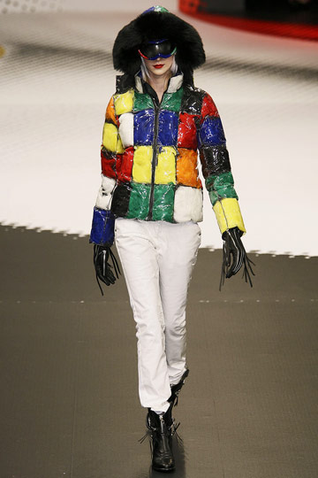 Jean-Charles de Castelbajac Fall 2009 RTW :  luxe coats womens style