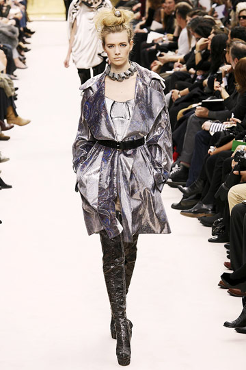 Louis Vuitton Fall 2009 RTW :  chic designer sexy evening