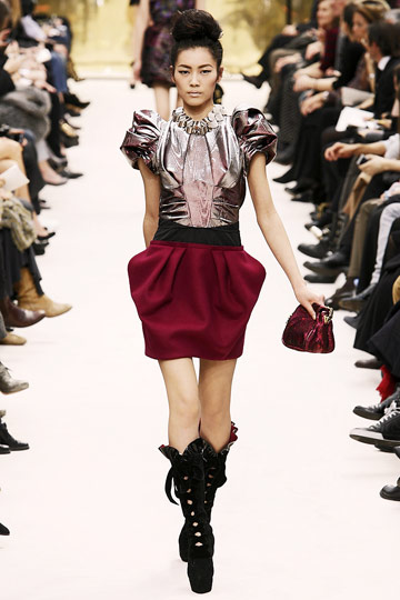 Louis Vuitton Fall 2009 RTW :  luxe flirty louis vuitton cocktail