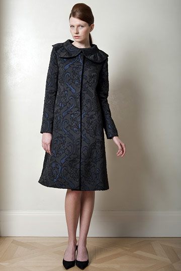 Barbara Tfank - Barbara Tfank - Fall 2009 Collection :  loose little black dress boatneck peter pan collar