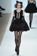 runway look thumbnail