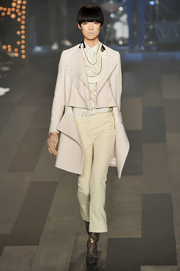 who is this model? stunning.