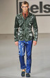 runway look thumbnail