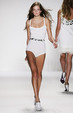 runway look thumbnail