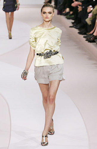 Женская одежда от Valentino