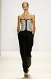 runway look thumbnail