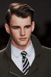 runway look thumbnail