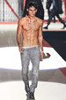 runway look thumbnail