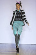 runway look thumbnail