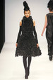 runway look thumbnail