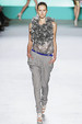 runway look thumbnail