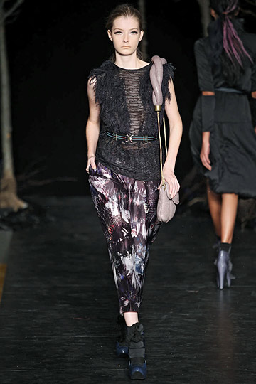 7 Purse Page at NY Fashion Week: Cynthia Rowley Fall 2010 Collection