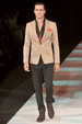 runway look thumbnail